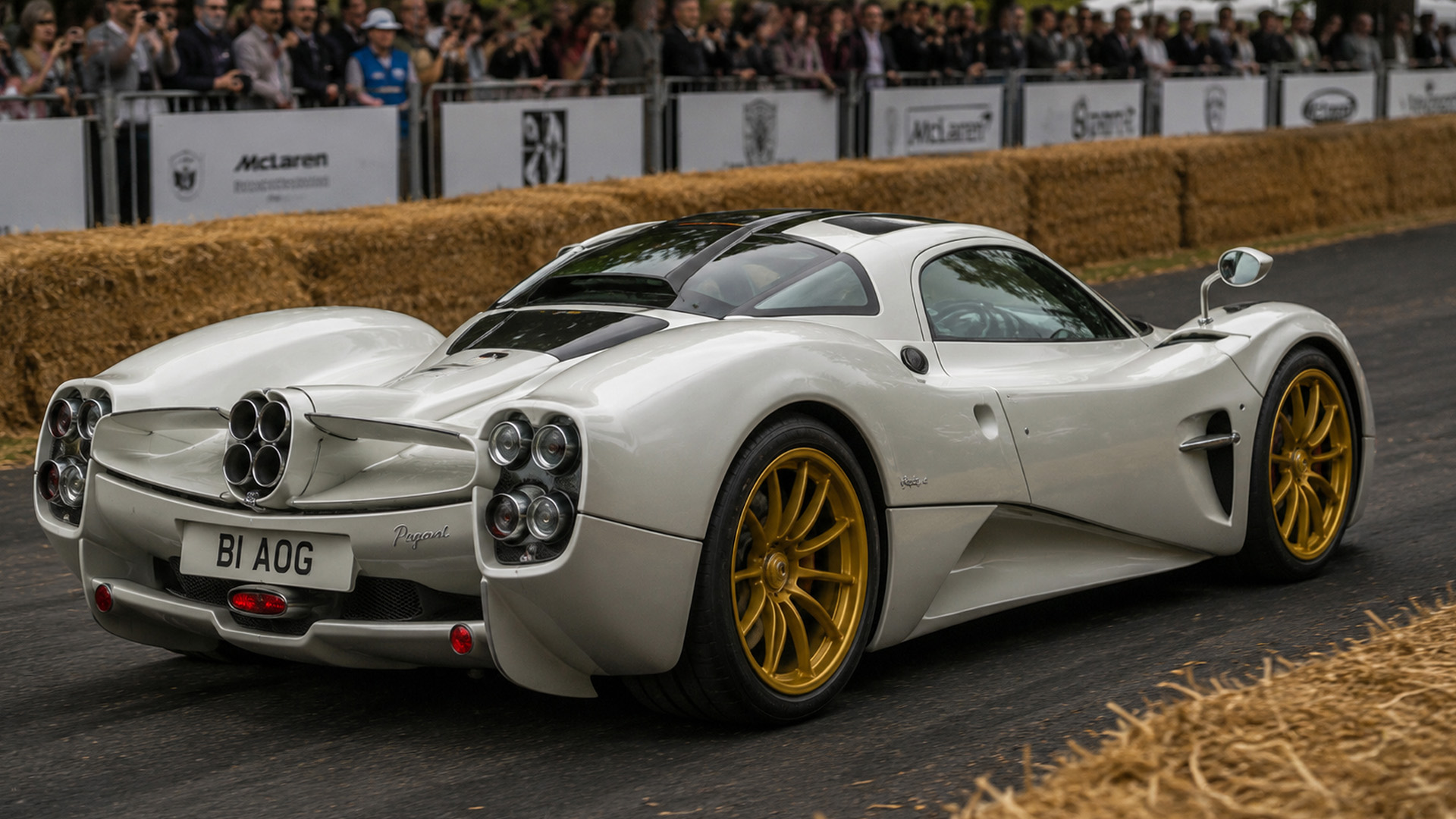 Pagani Utopia reveals its sculpted rear design