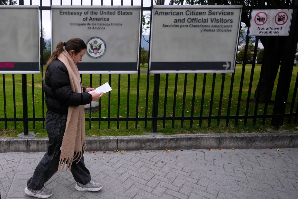 Trump administration cancels visa appointments worldwide to bolster ...
