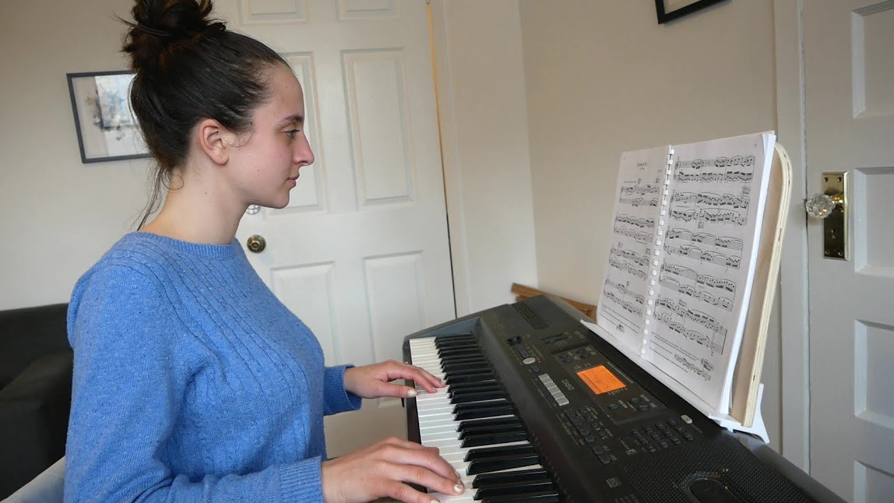 Fixing her keyboard with 3D printing