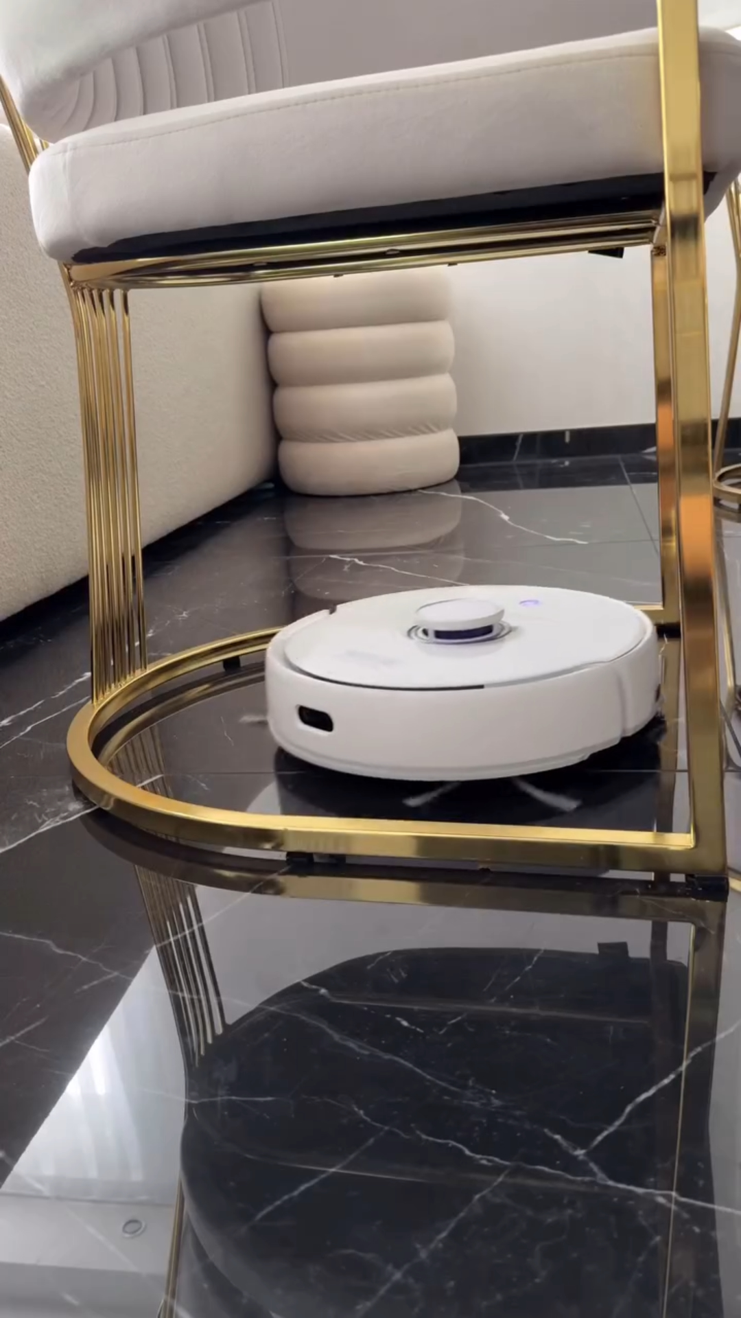 Smart robot vacuum comparison ASMR test
