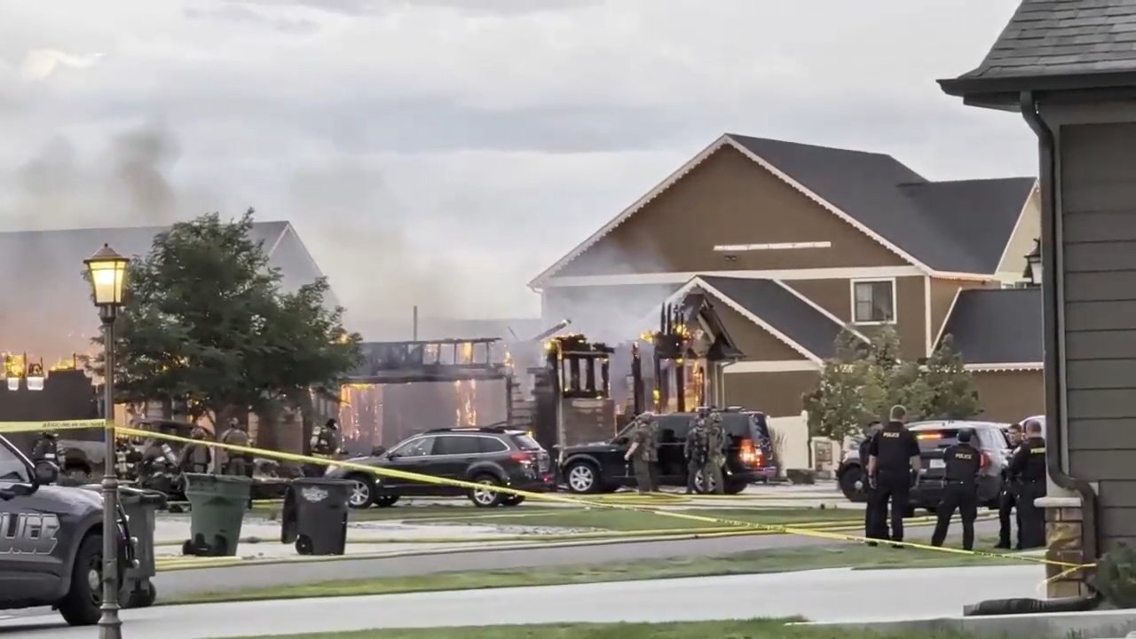 Four children among eight people shot dead during family's Sunday dinner