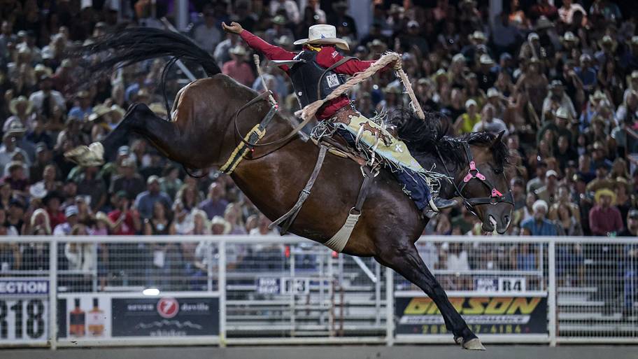 Caldwell victory keeps saddle bronc rider Zac Dallas in the hunt for NFR berth