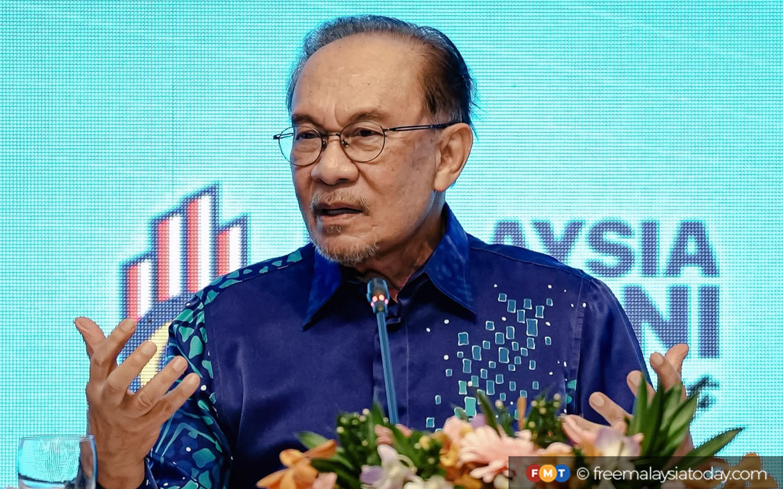 don-t-gag-students-give-them-space-to-express-their-views-pm-tells