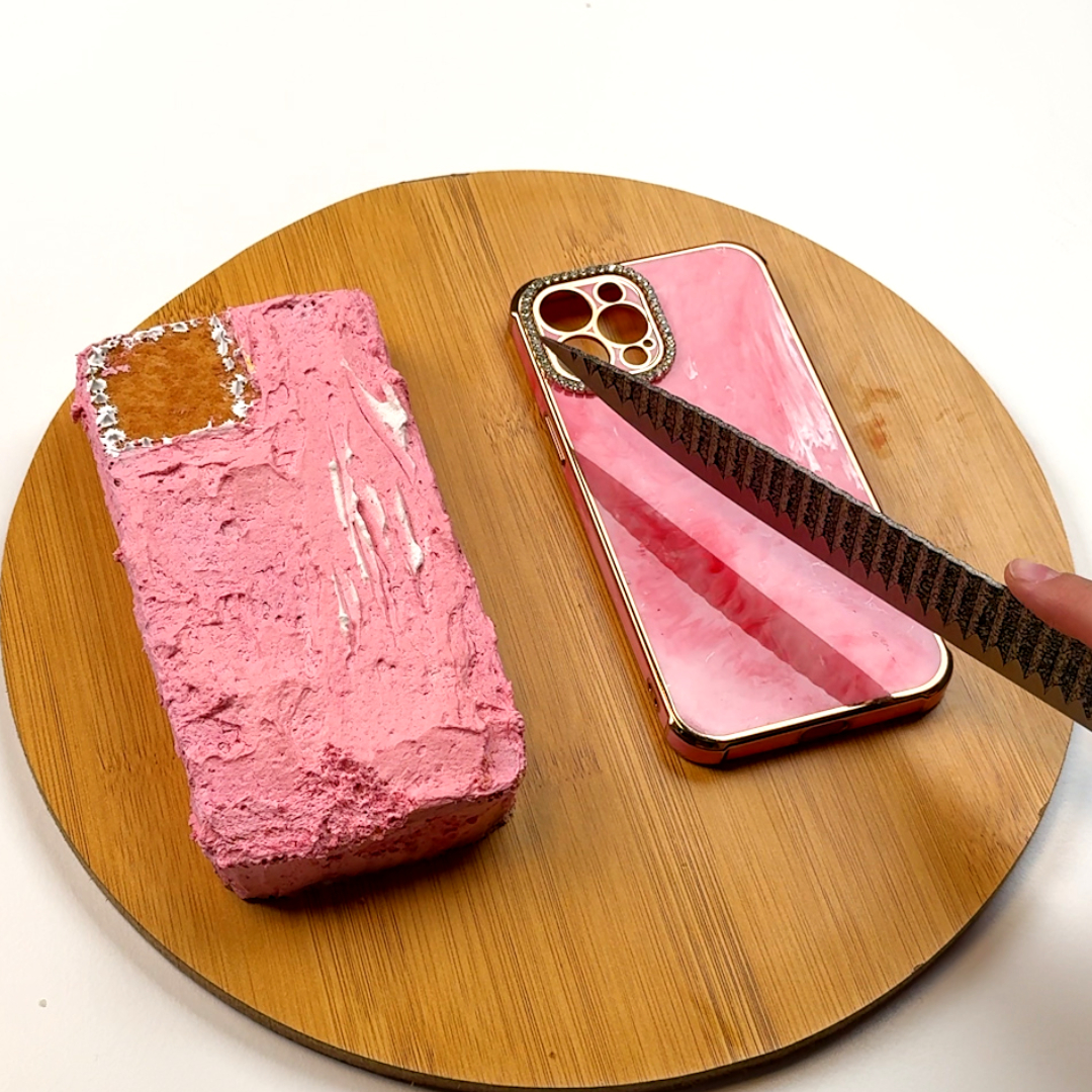 Can you guess which one is cake? 🤔🤣