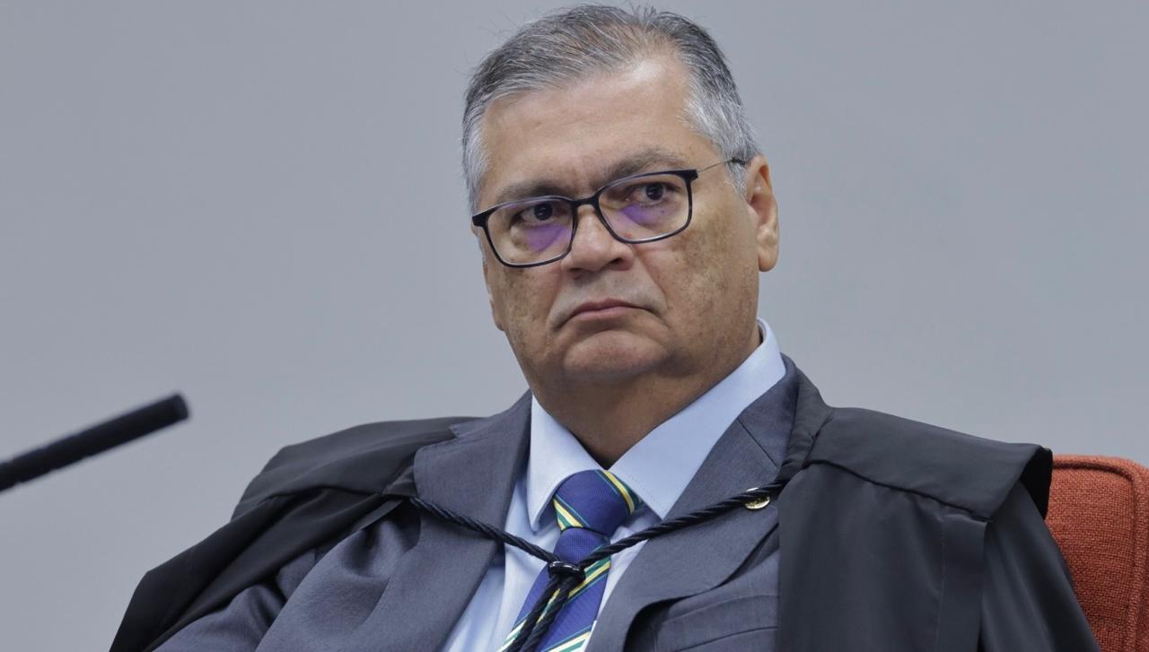 Dino manda recado para Nunes Marques e pede apuração sobre precatórios