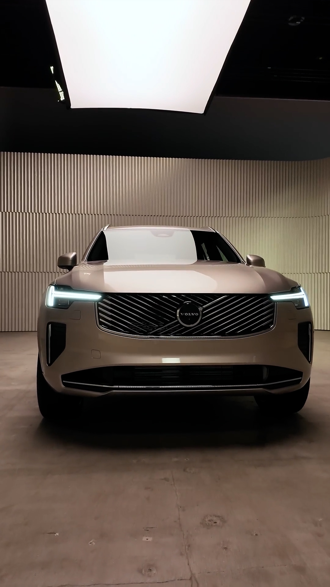 Volvo XC90 brings updates visible across many areas