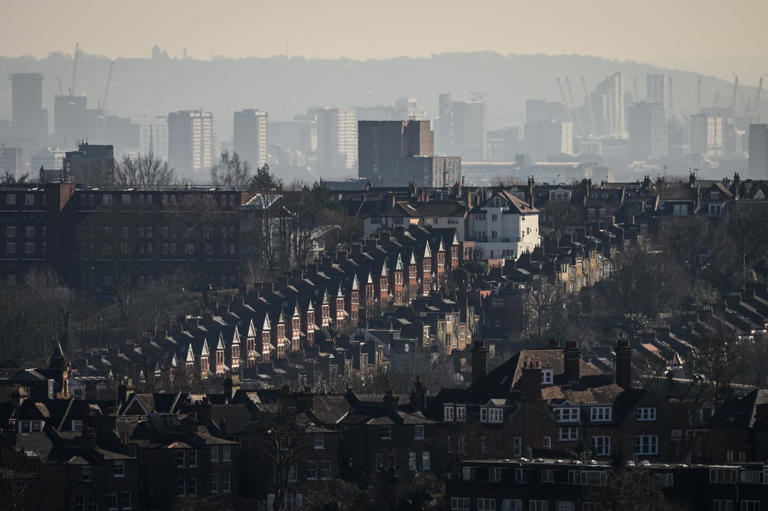 Government Proposes Leasehold Flats Ban