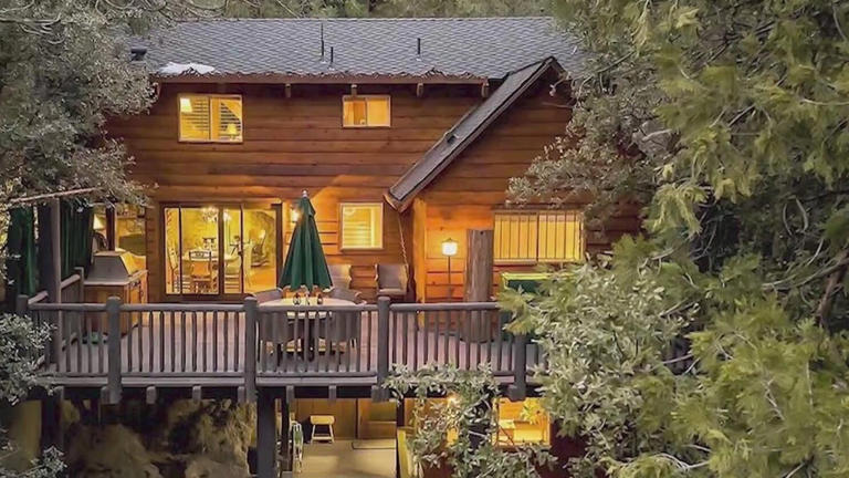 dolly-parton-s-southern-california-homes-full-of-character-just-like
