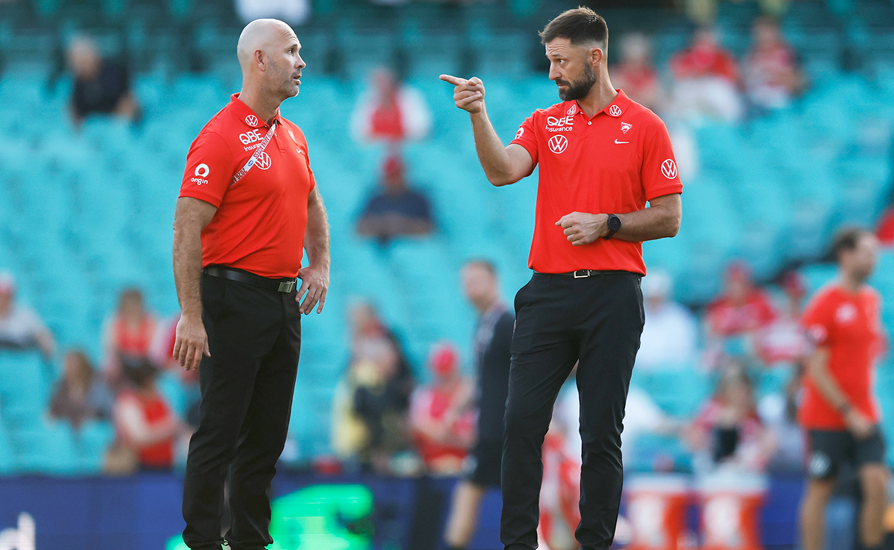 Mark McVeigh reportedly taps Sydney Swans premiership winner to join