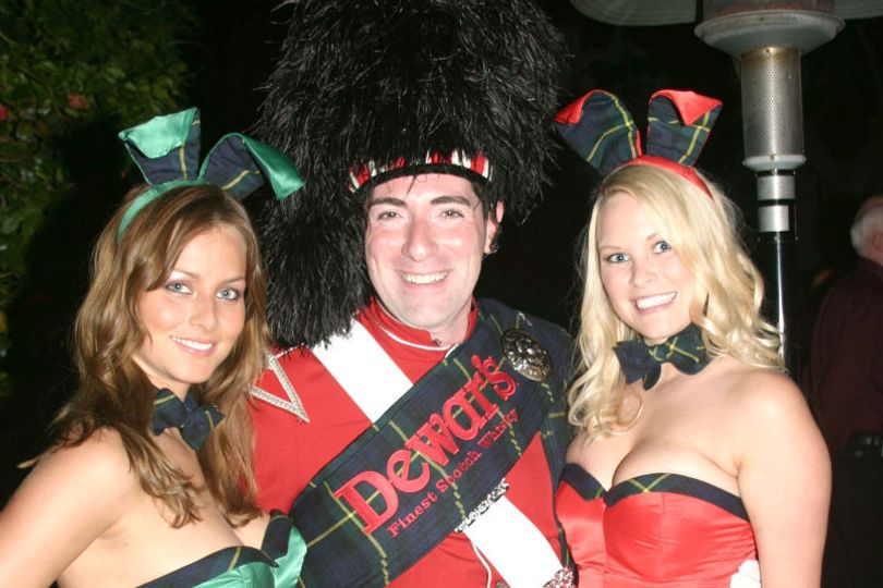 hugh-hefner-begged-fbi-to-investigate-jeffrey-epstein-after-playmate