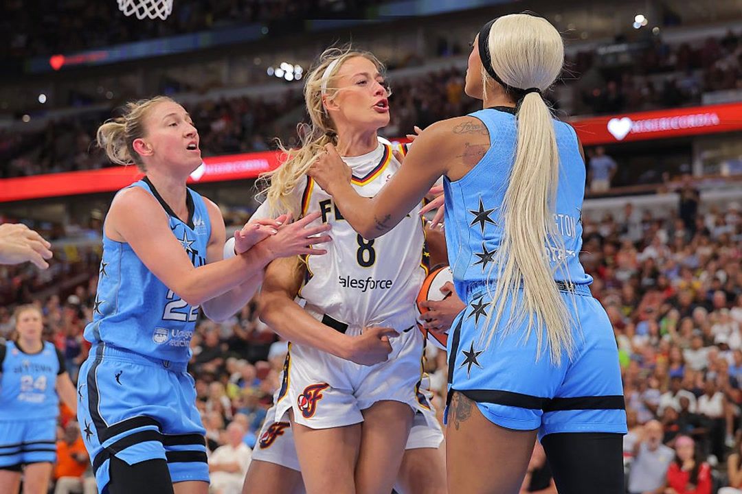 Sophie Cunningham and DiJonai Carrington's salaries compared after ...