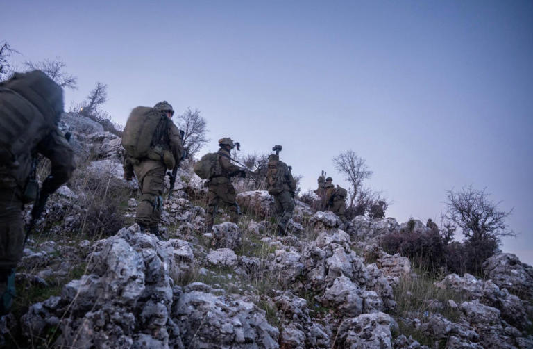 IDF kills 11 in southern Lebanon after three Israeli soldiers seriously ...