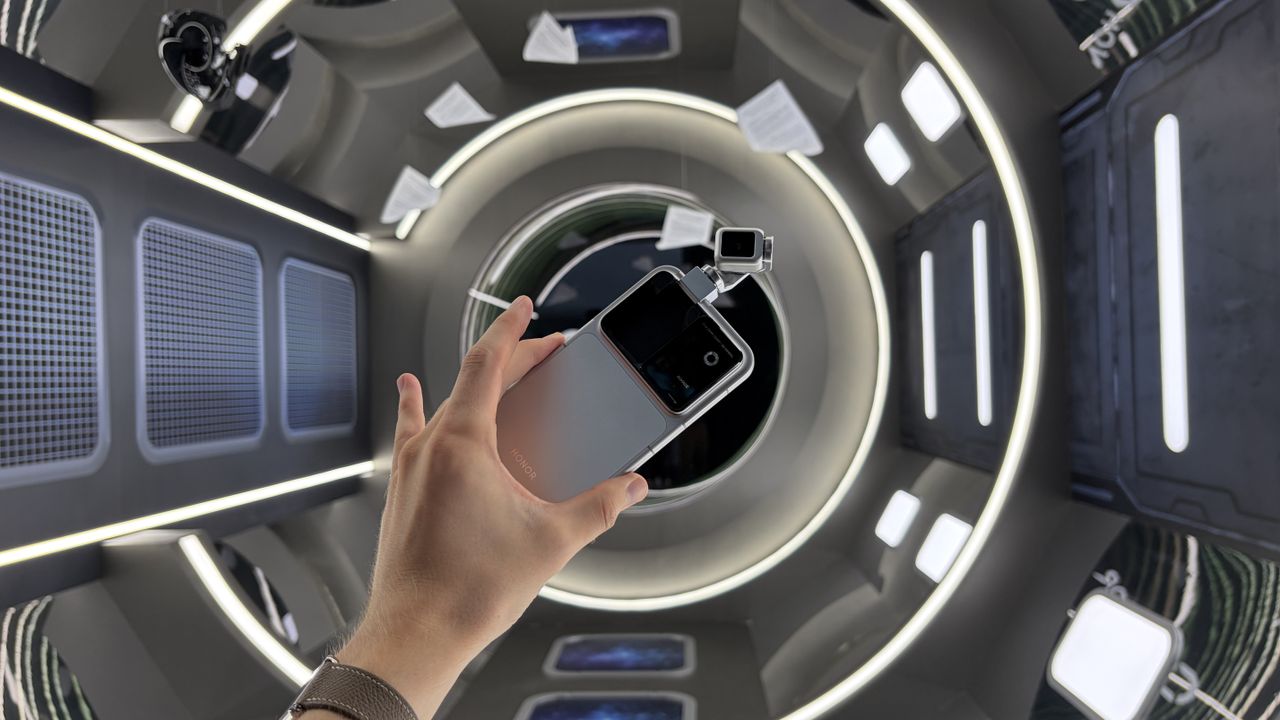 Honor says the Robot Phone's Snapdragon 8 Elite Gen 5 chipset alone is not good enough for video
