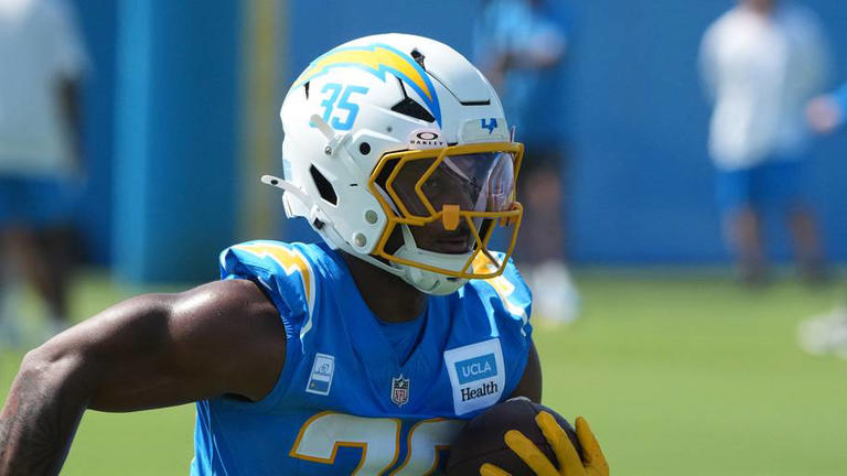 Chargers players who changed their roster outlook against Houston