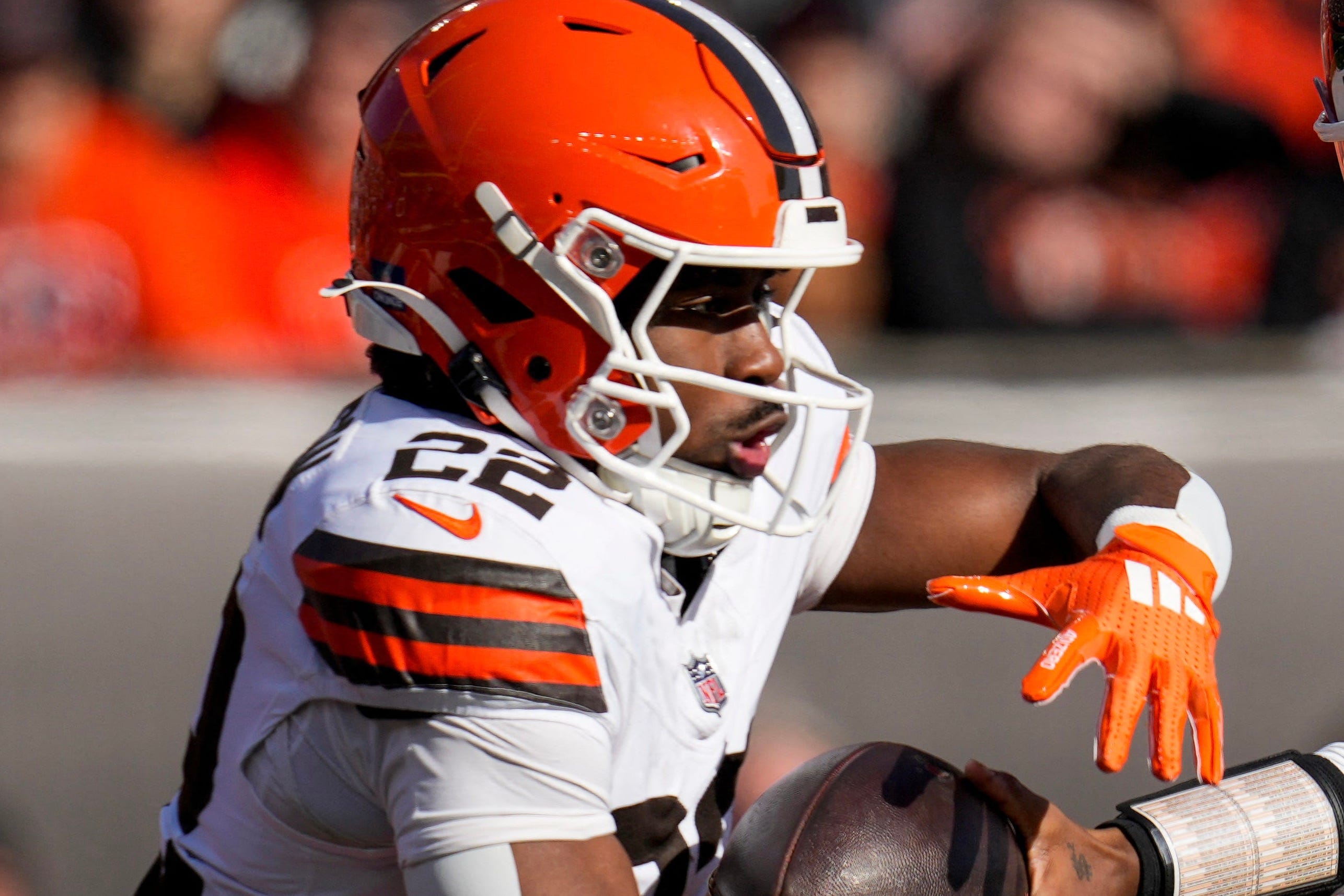 Browns versus Ravens: Former Tennessee running back out