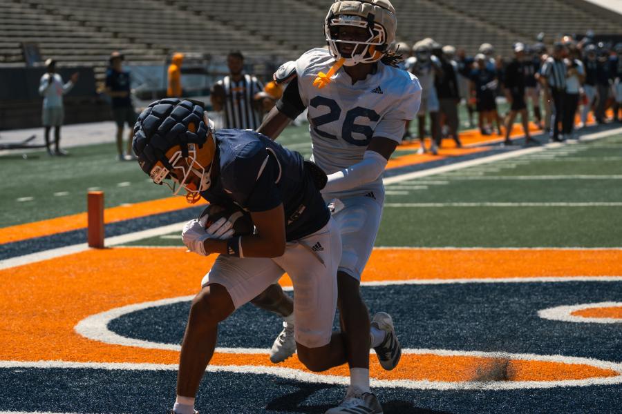 Walden praises 'clean football' as UTEP holds first fall scrimmage