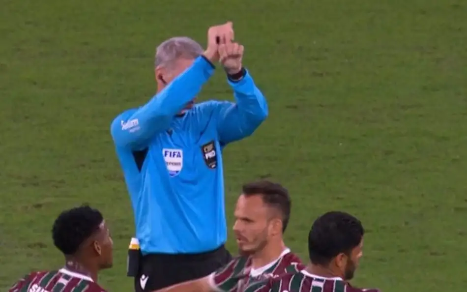 Regra 'anti-bolinho' estreia no Brasileirão em Fluminense x Palmeiras ...