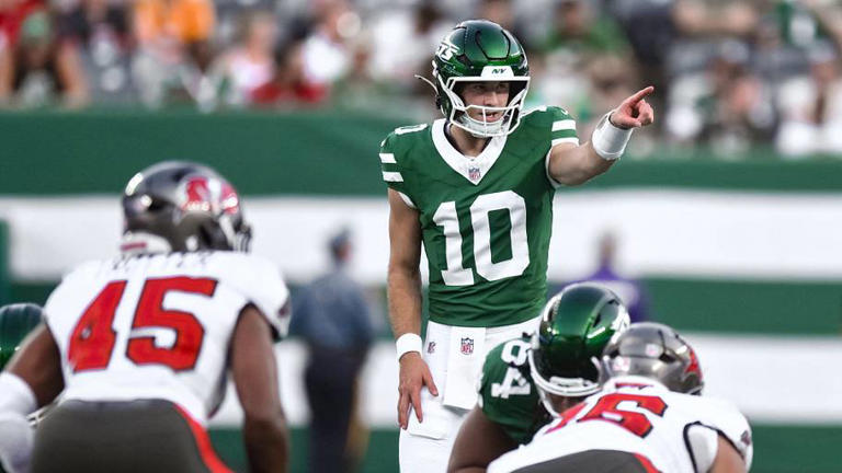 Cade Klubnik's NFL debut should end any debate for the Jets' backup QB ...