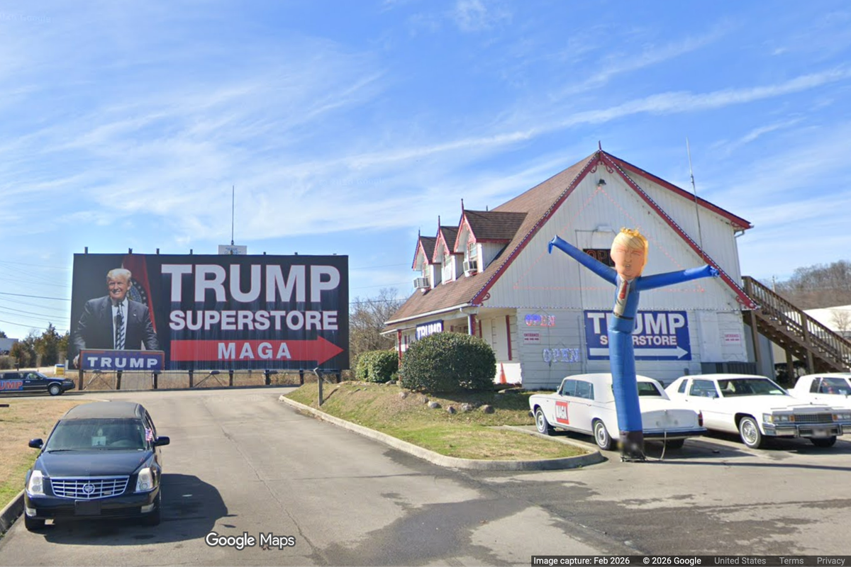 Trump merchandise store goes out of business as customers dwindle