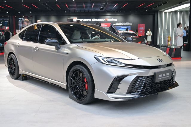 Toyota recalls 508,000 US Camry hybrids after blank screen can hide key ...