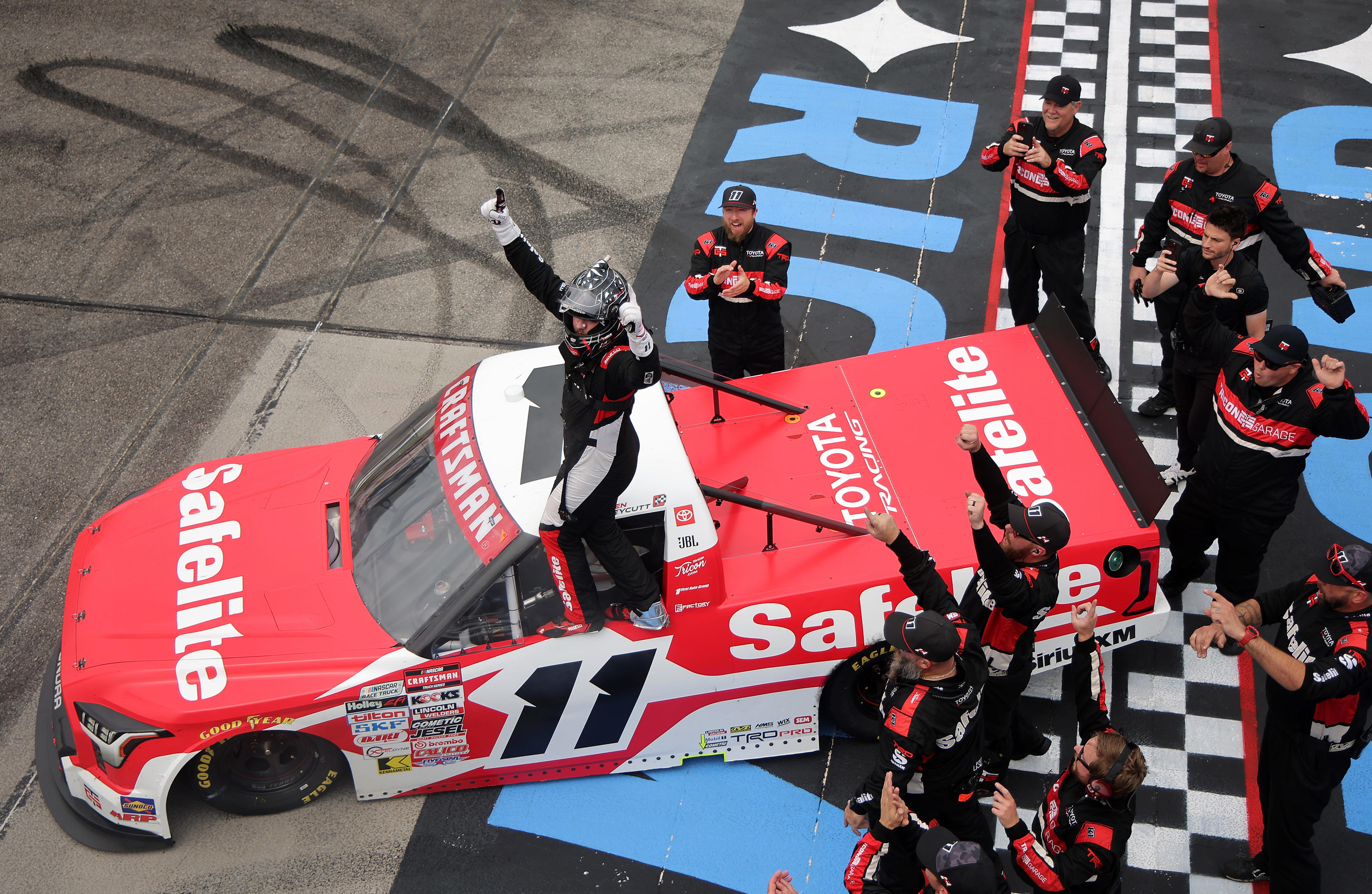 What channel is the NASCAR Truck Series Phoenix race on today? Time, TV ...
