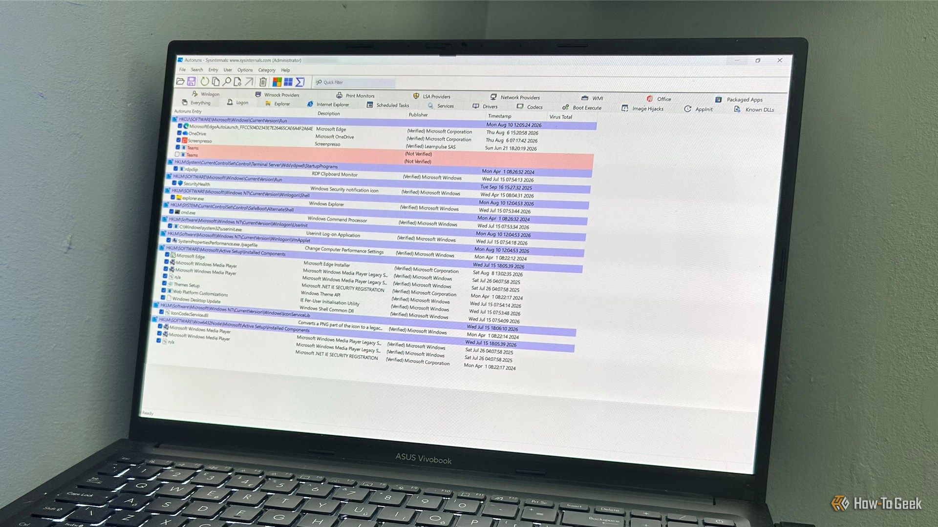 This official Microsoft tool revealed what programs actually start when ...