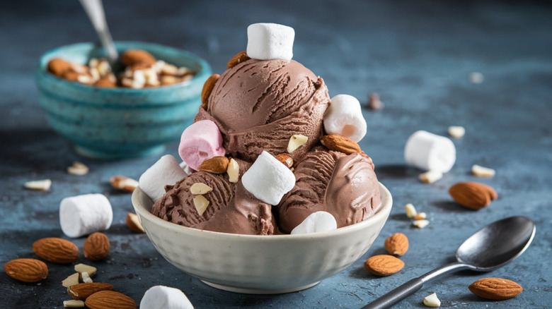 The best rocky road ice cream brand in stores isn't Breyer's or Häagen-Dazs