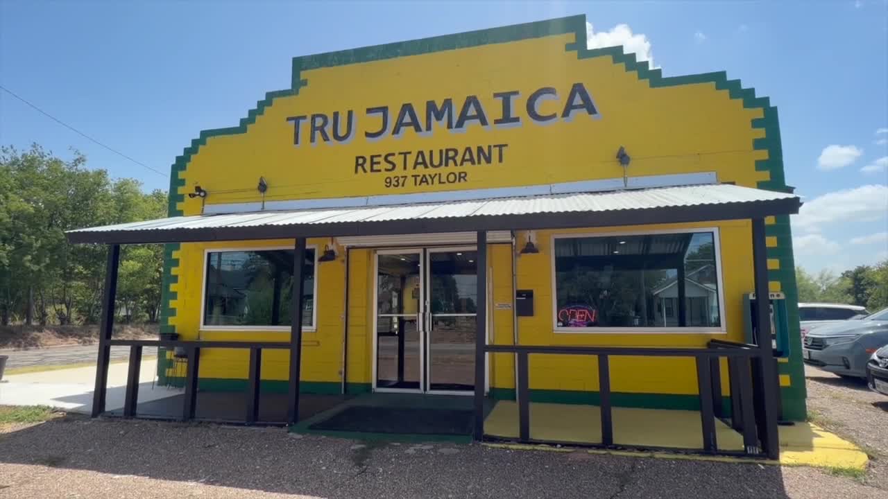 local-restaurant-opens-up-again-after-burning-down-years-ago