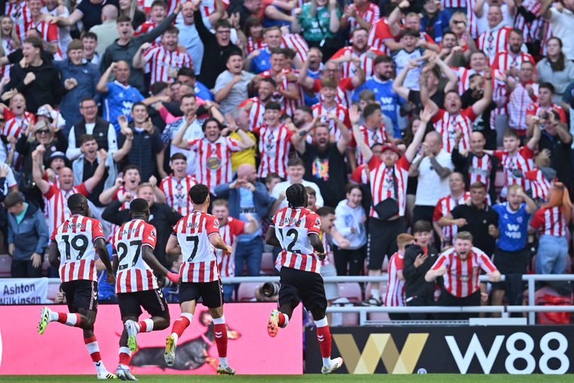 sunderland-afc-give-star-really-unique-and-emotional-send-off-after