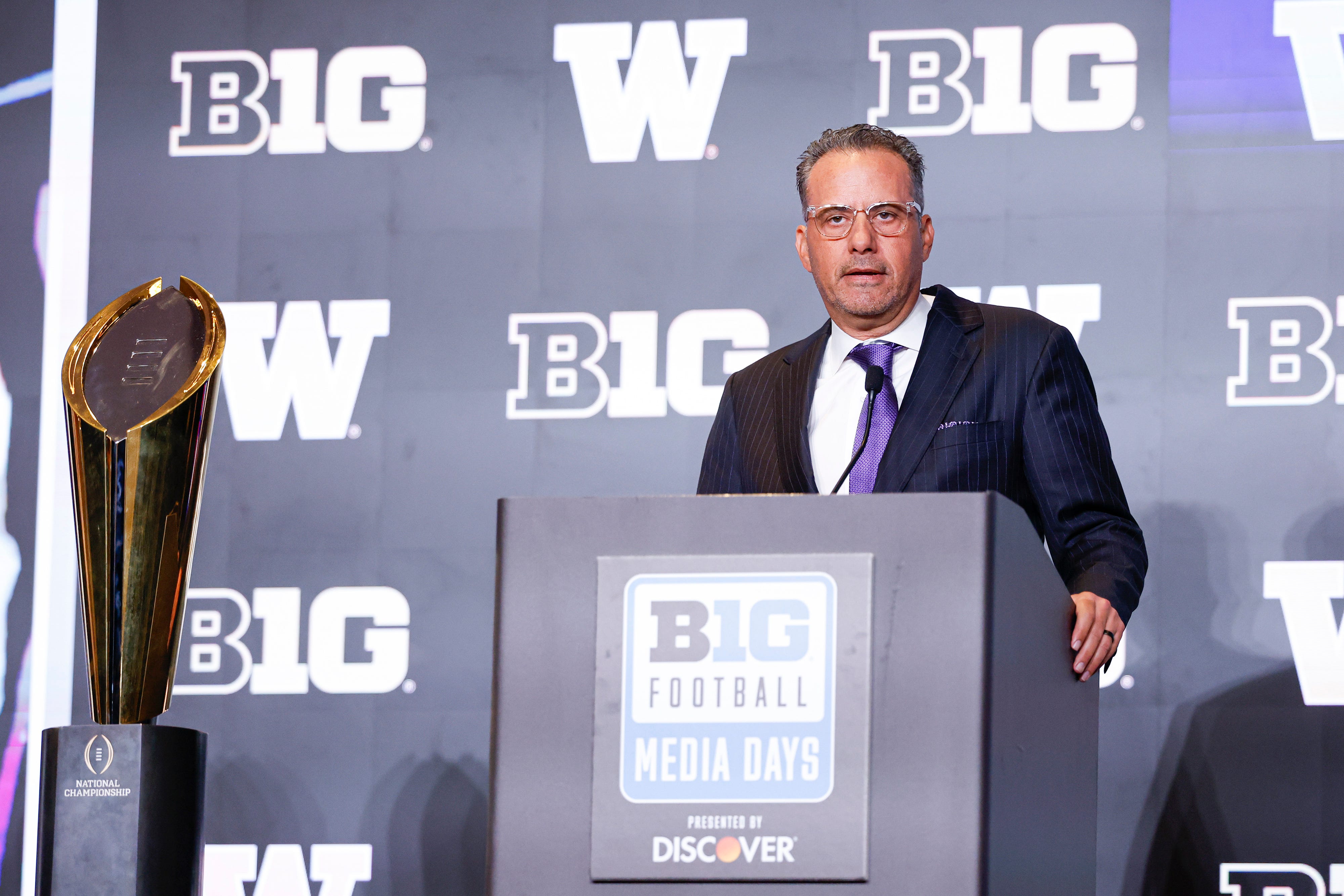 Washington Football Looking to Expand Recruiting Reach at Apple Cup