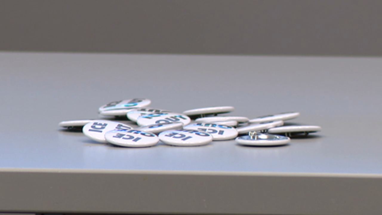 WA grassroots group hosts training on how to respond to ICE activity