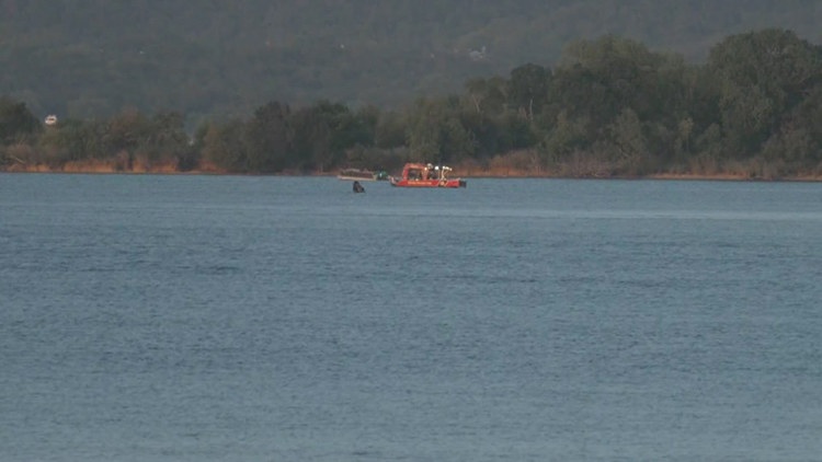 Swimmer found dead after going underwater at Joe Pool Lake, officials say