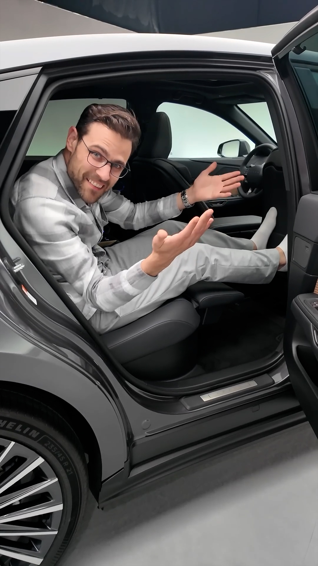 Lexus ES rear seat comfort feels more premium