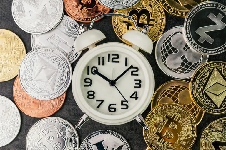 Bitcoin, XRP, Ethereum, and Solana drop. Will crypto recover by the end ...