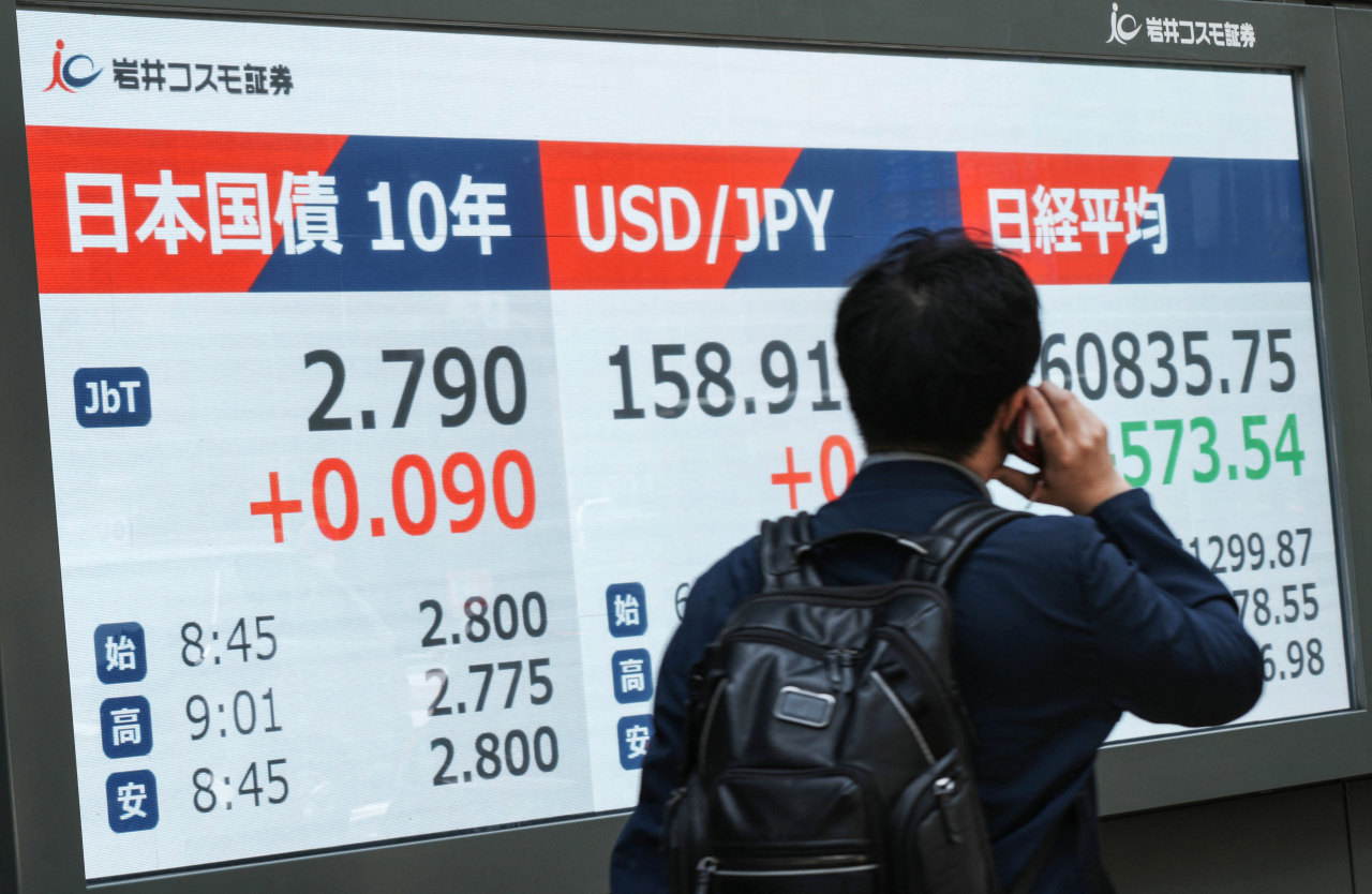 Growing rate-hike bets push 10-year JGB yield to three-decade high
