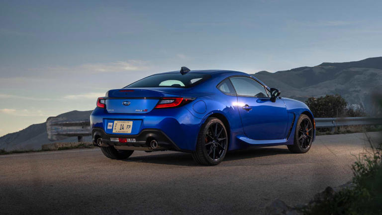 Subaru will be building the affordable manual AWD hot hatch Volkswagen ...