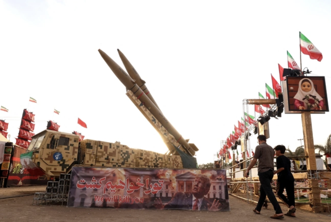 Iran chuyển từ phòng thủ sang tấn công trong xung đột với Mỹ