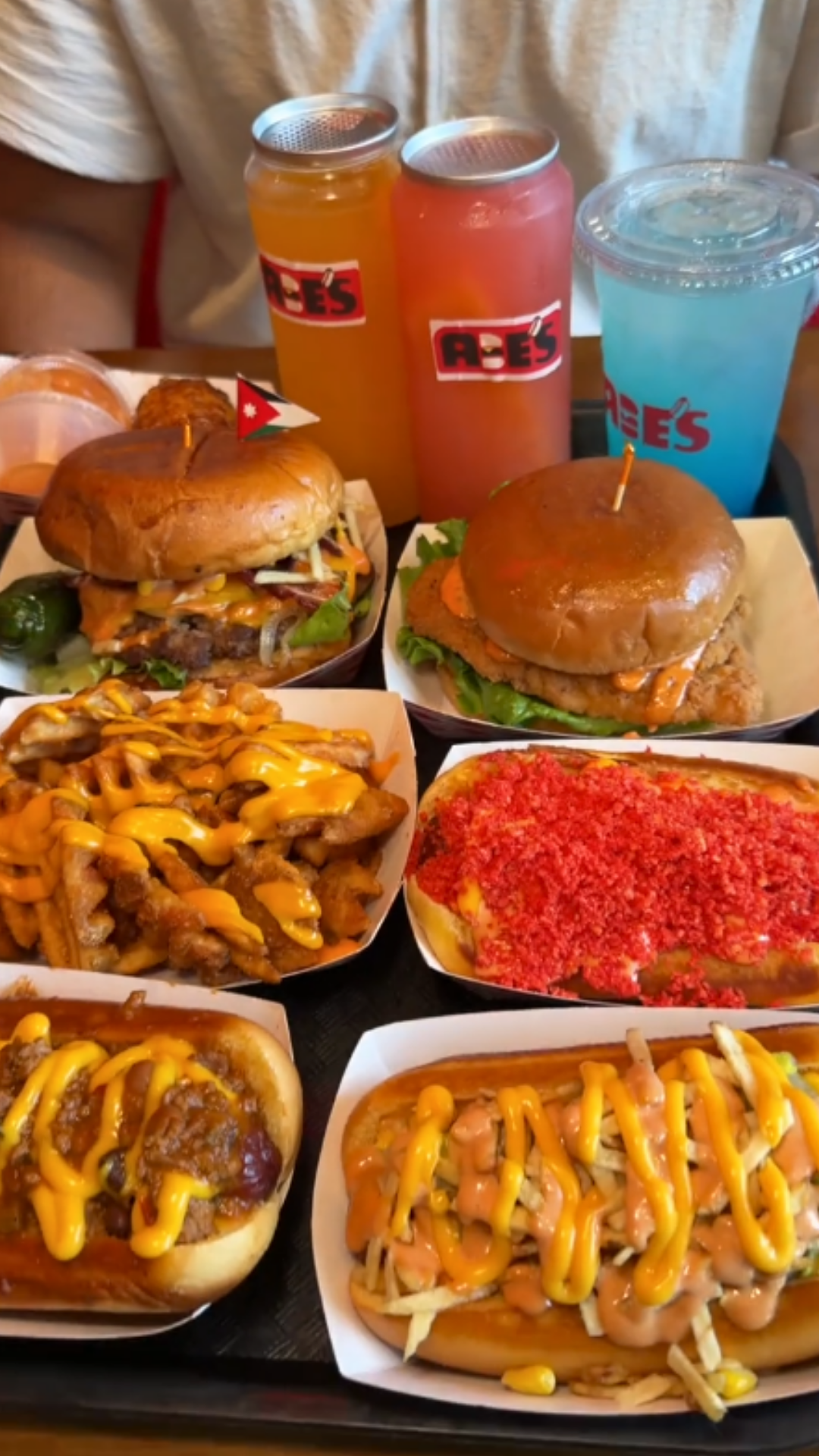 insane-sealed-burgers-and-hot-dogs