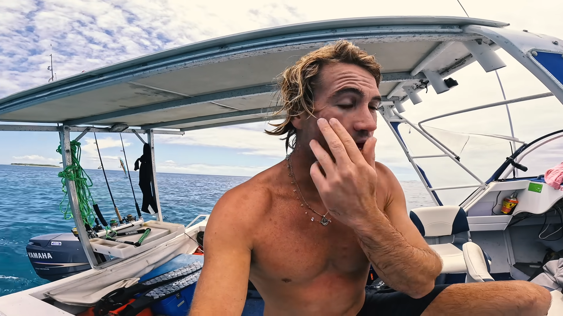 I should be dead... shark attack survival on Great Barrier Reef