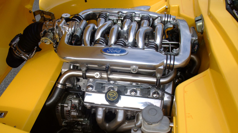 Here's what made the Ford Taurus SHO V6 engine so special