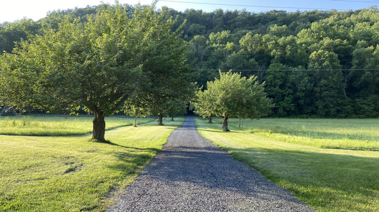 Not paving stone patterns: Gravel driveways offer an easier way to add ...