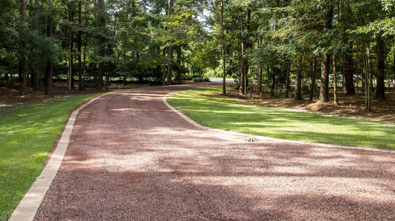 Not paving stone patterns: Gravel driveways offer an easier way to add ...
