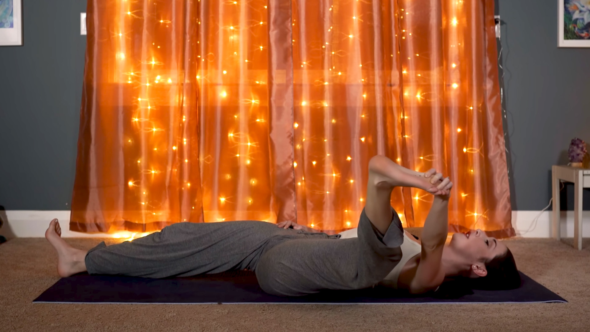 Gentle evening yoga stretches for beginners