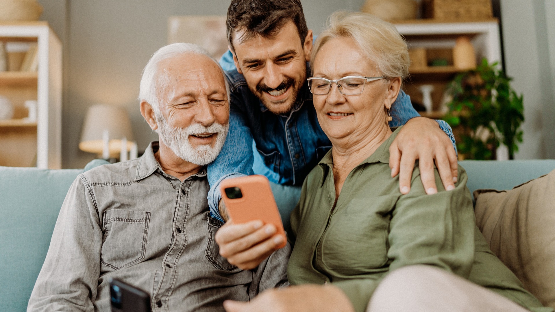 Living inheritance: 3 cons and 2 pros retired boomers should consider