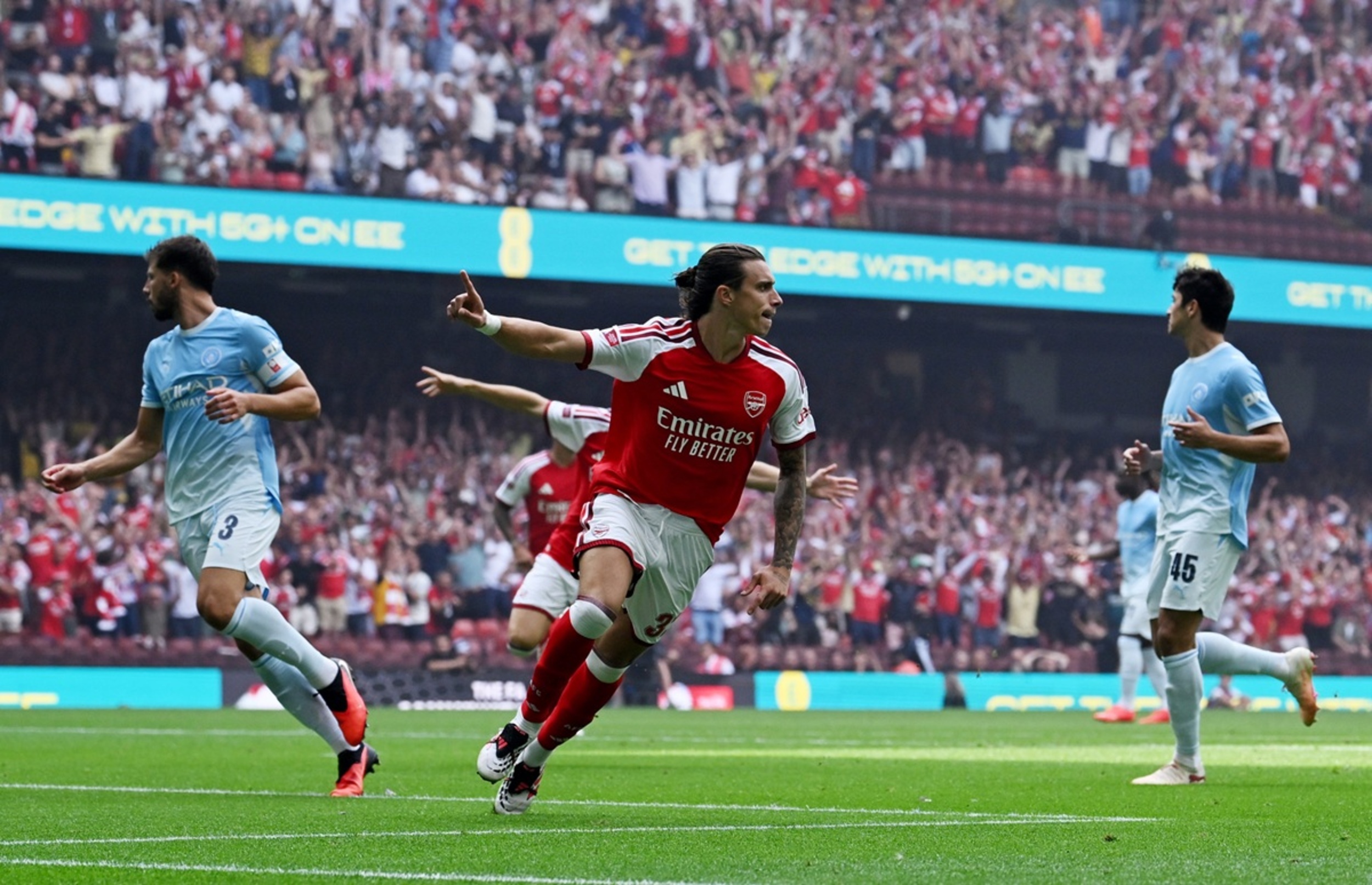 Real Madrid refuses to give up on signing Arsenal star