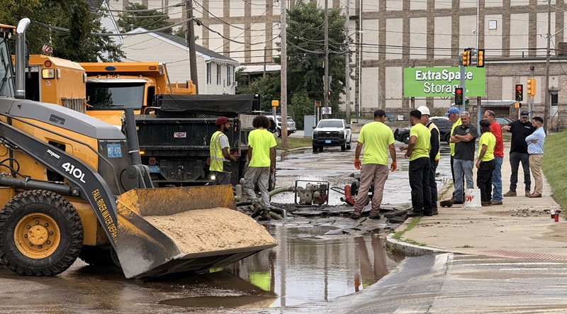 Workers repair water main break in Fall River