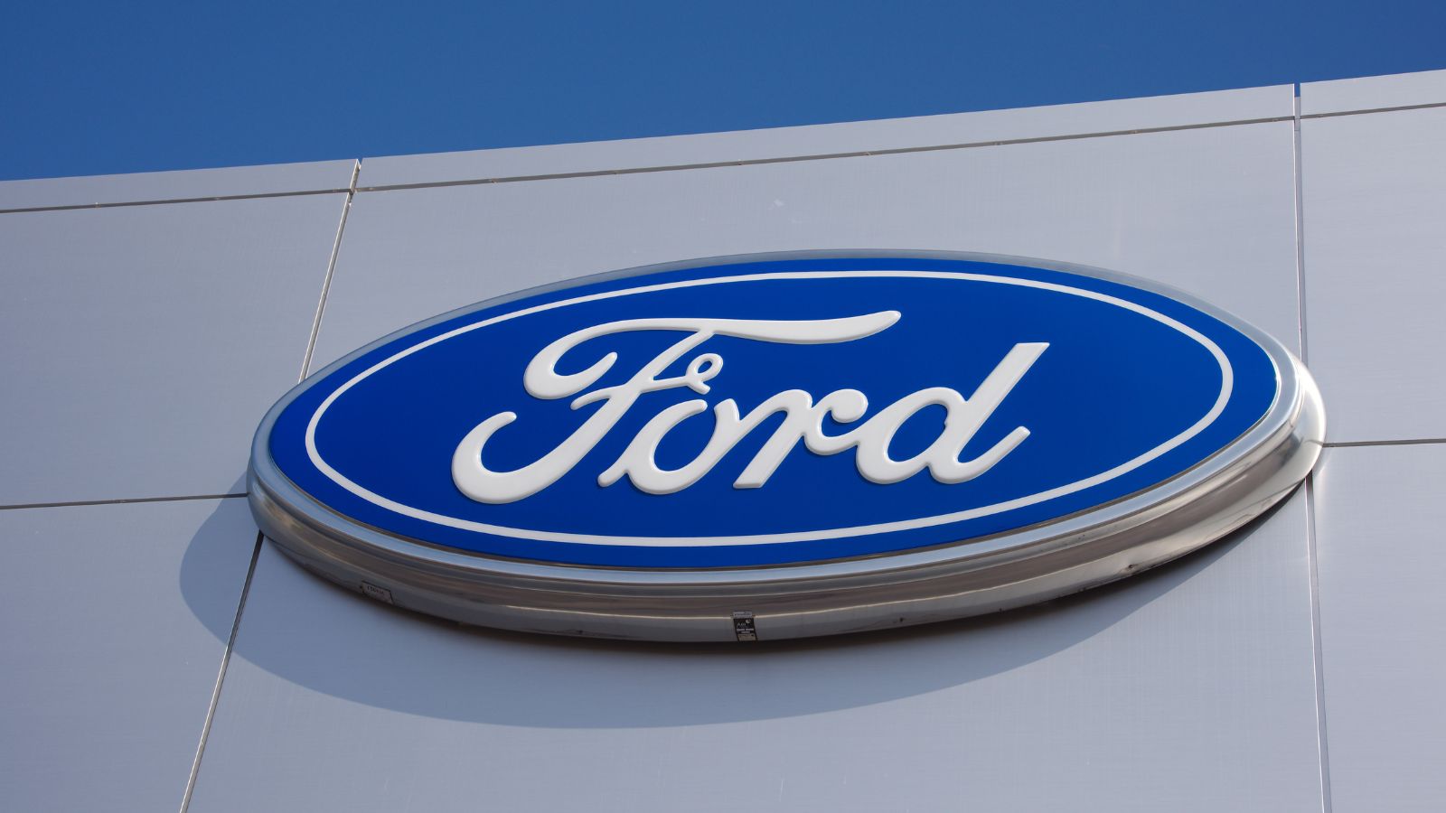 Ford adds remote start-inhibit anti-theft tech across every 2027 Maverick