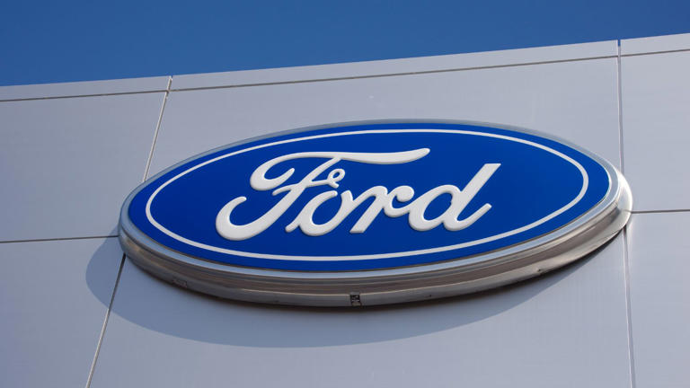 Ford adds remote start-inhibit anti-theft tech across every 2027 Maverick