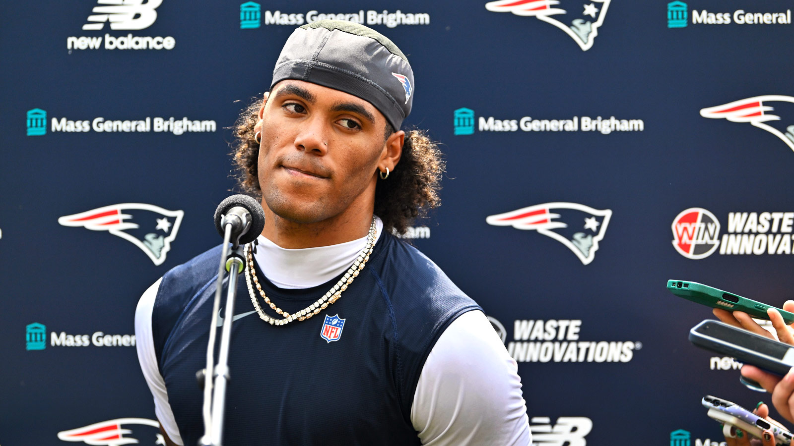Patriots rumors: Mike Garafolo 'reads between lines' of Christian Gonzalez's contract frustrations