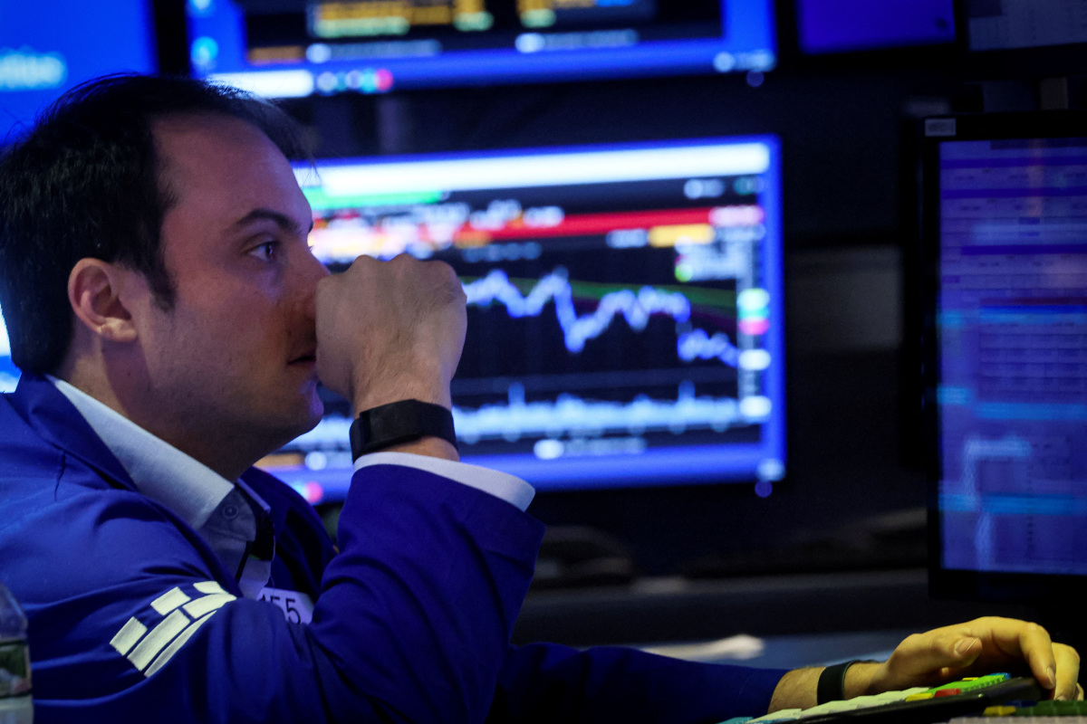 Bank of America says the market is due for a drop. Half of bear-market ...